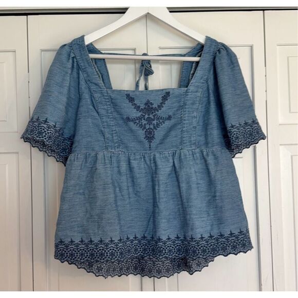 Old navy denim embroidered eyelet ruffle sleeve top m - Picture 3 of 10